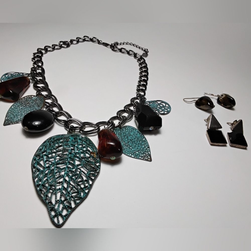 You and I Leaf & Large Stone Necklace w/2 Pairs Earrings 925 Silver
